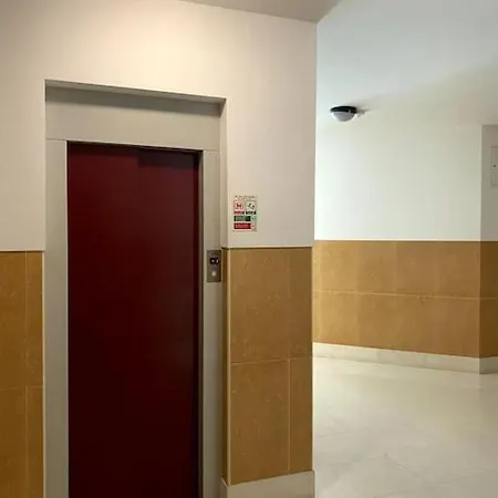 Apartment Dona Ana Beach And Pool, With Elevator